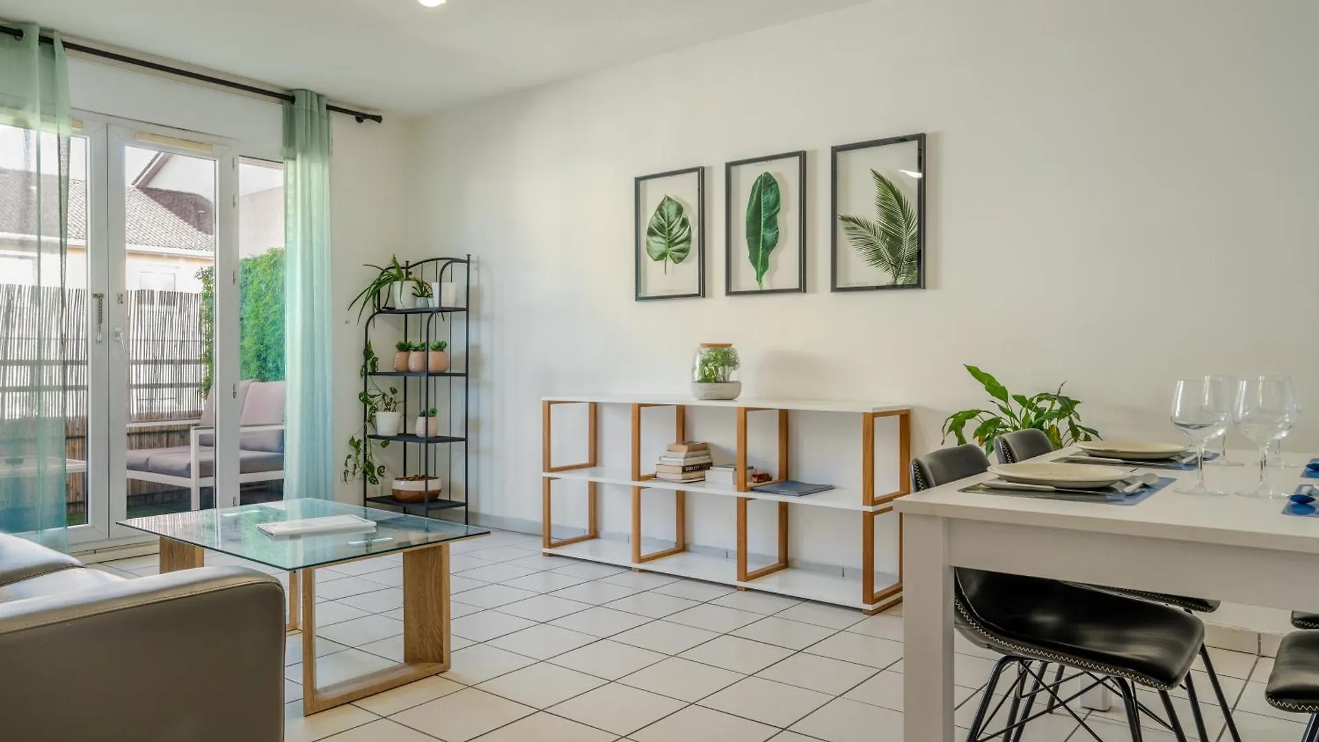 Le Jardin De L'Atrium - Appartement Moderne Proche De Geneve Et Palexpo Saint-Julien-en-Genevois