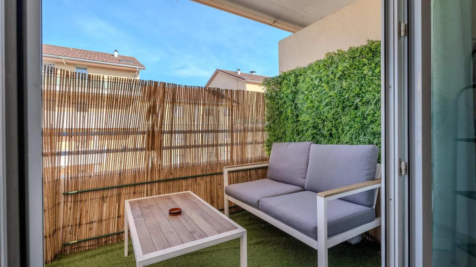 Appartement Jardin de l'Atrium T2 proche de Genève et Palexpo à Saint-Julien-en-Genevois
