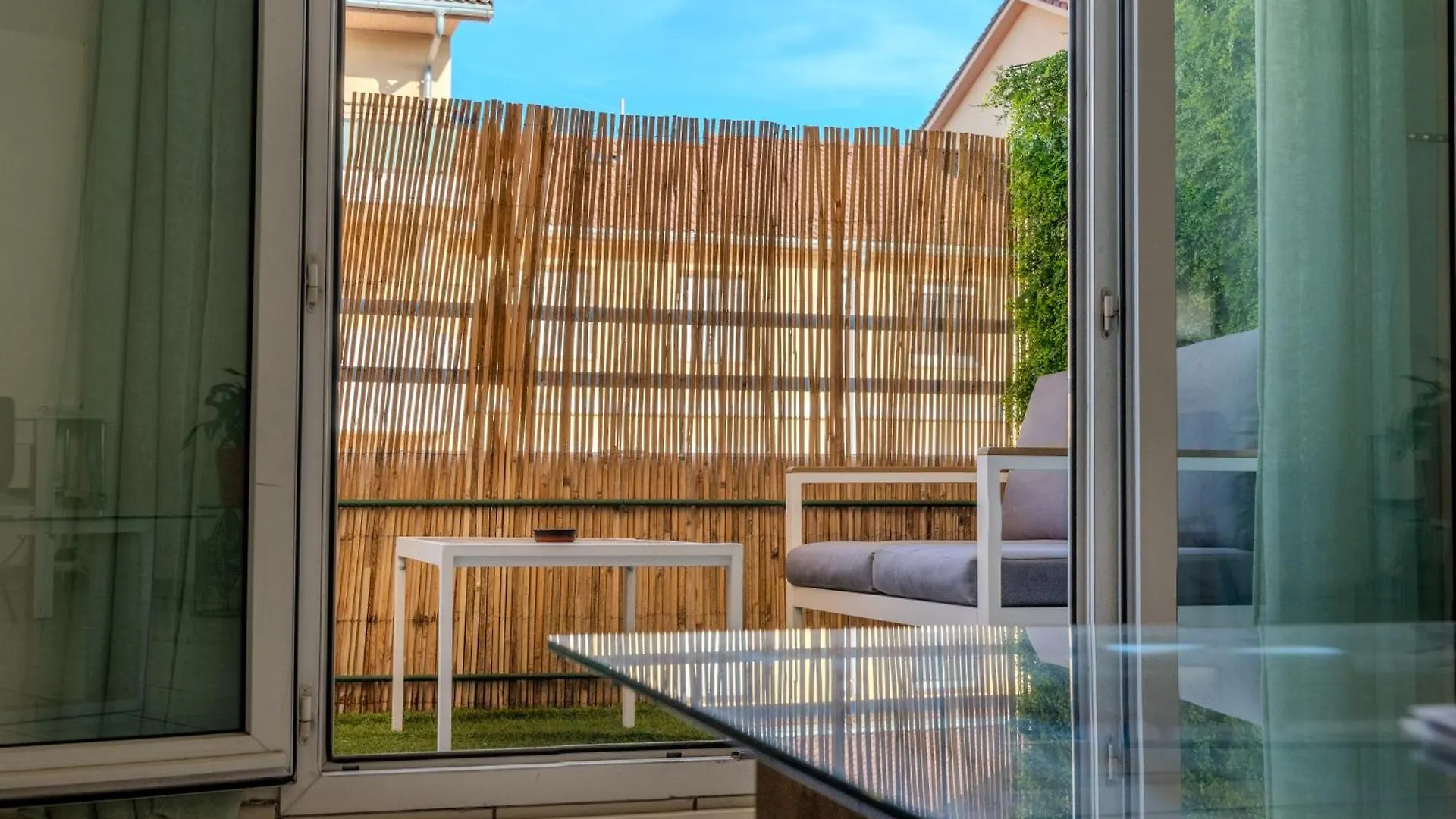 Appartement Jardin de l'Atrium T2 proche de Genève et Palexpo à Saint-Julien-en-Genevois